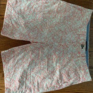 Tommy Hilfiger Pink Leaf Print 9'' Shorts